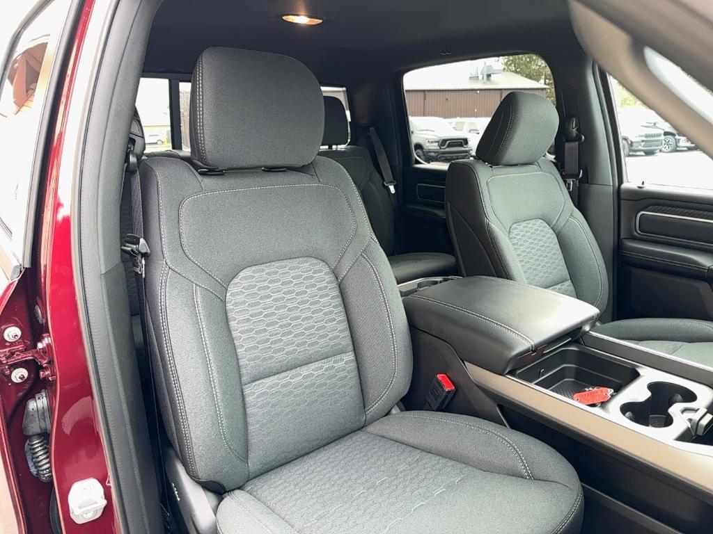 new 2025 Ram 1500 car, priced at $46,662