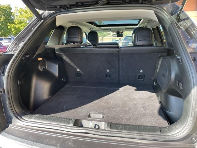 used 2022 Jeep Cherokee car, priced at $25,555