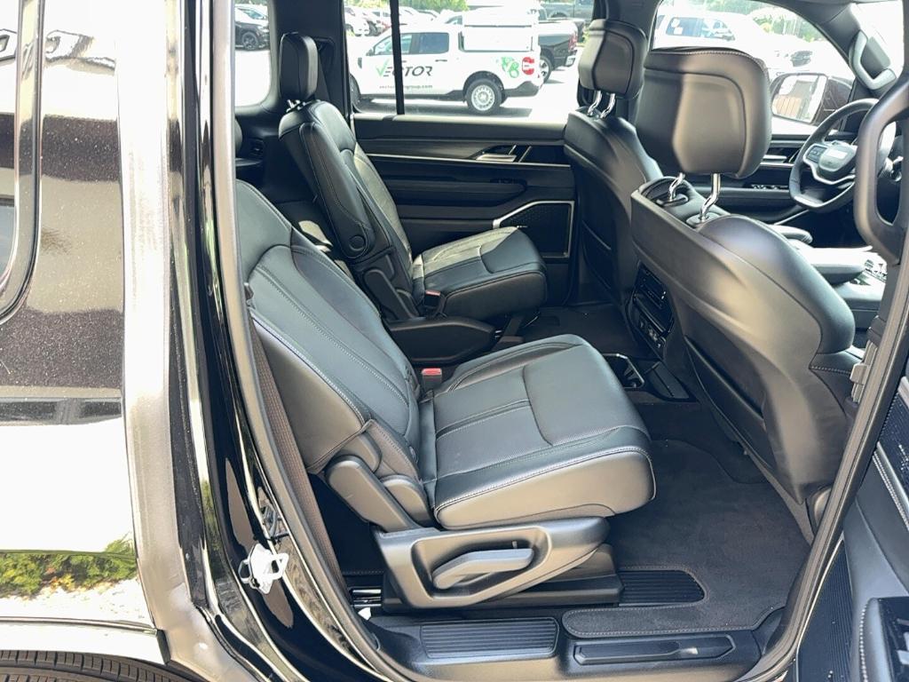 new 2024 Jeep Wagoneer car, priced at $72,321