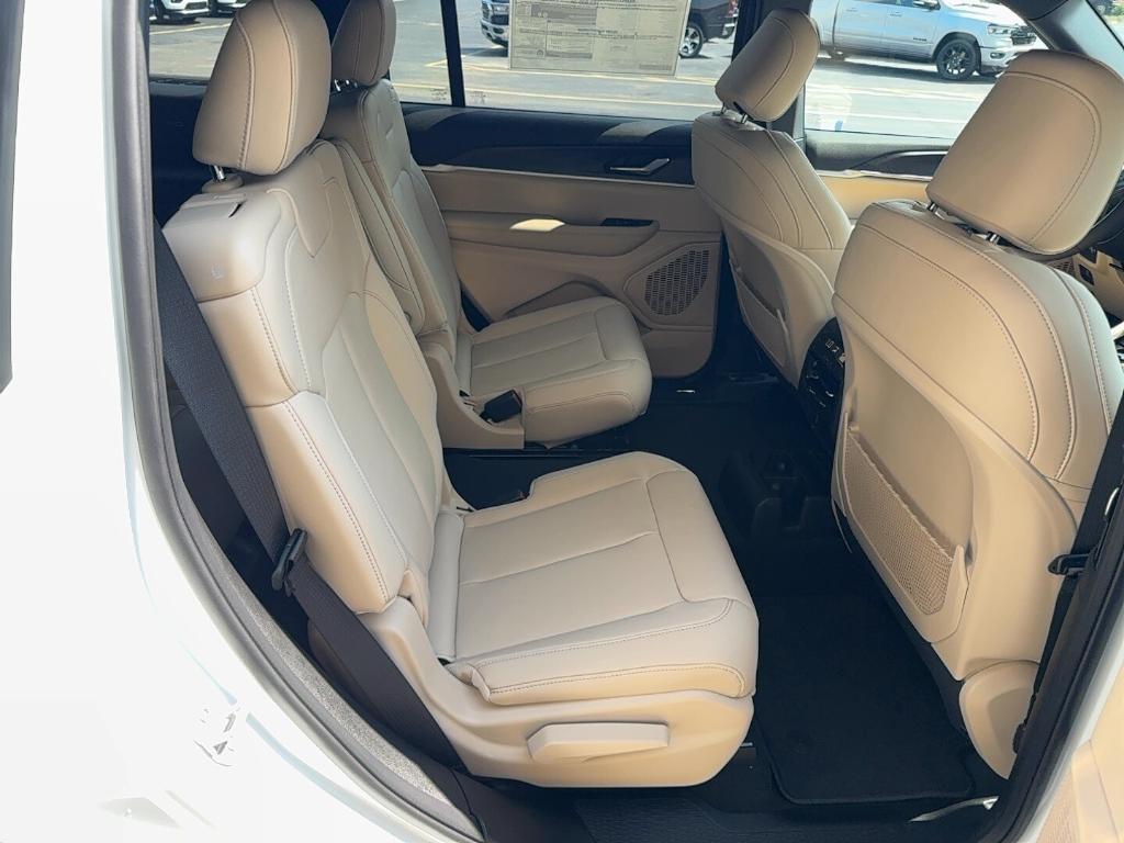 new 2025 Jeep Grand Cherokee L car, priced at $48,437
