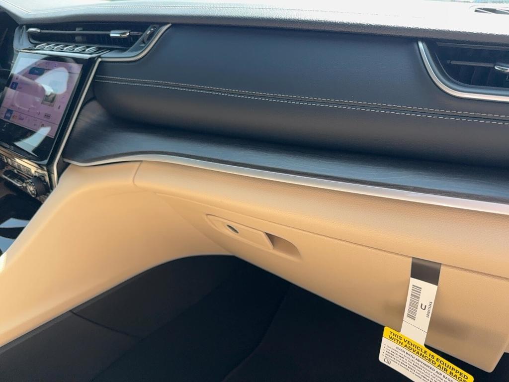 new 2025 Jeep Grand Cherokee L car, priced at $48,437