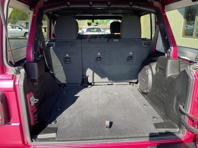 used 2022 Jeep Wrangler Unlimited car, priced at $37,995