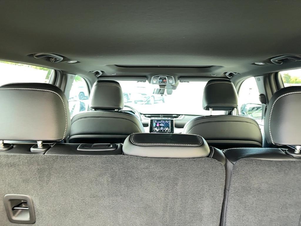 new 2025 Jeep Grand Cherokee car, priced at $37,724