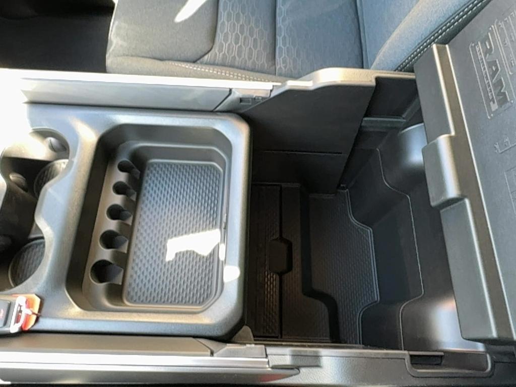 new 2025 Ram 1500 car, priced at $46,662