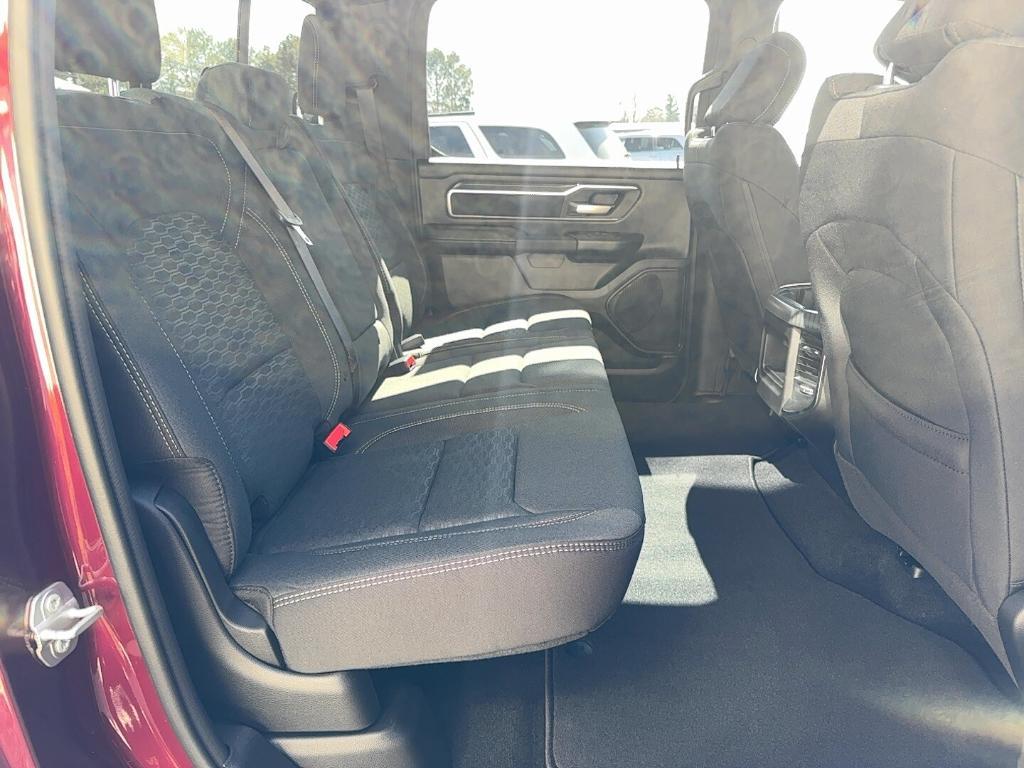 new 2025 Ram 1500 car, priced at $43,662
