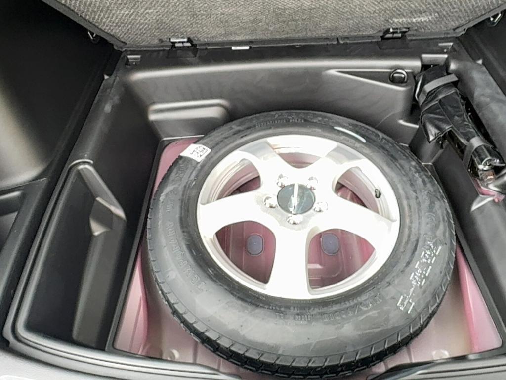 new 2025 Jeep Grand Cherokee car, priced at $40,124