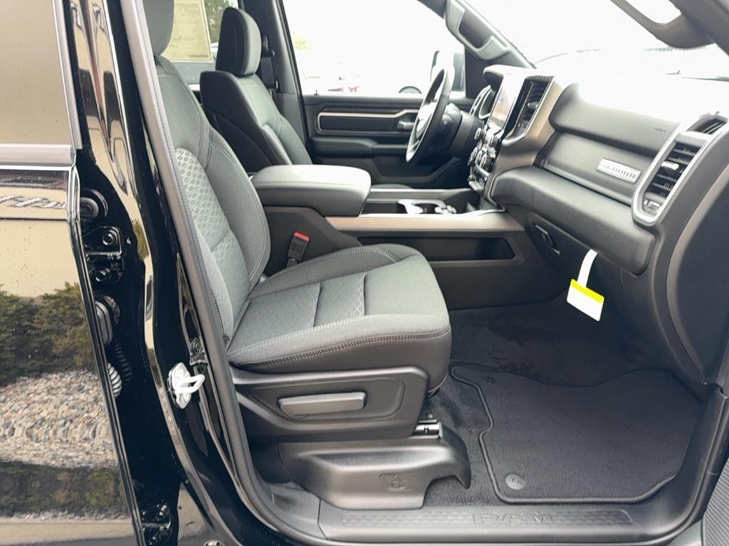 new 2025 Ram 1500 car, priced at $46,662