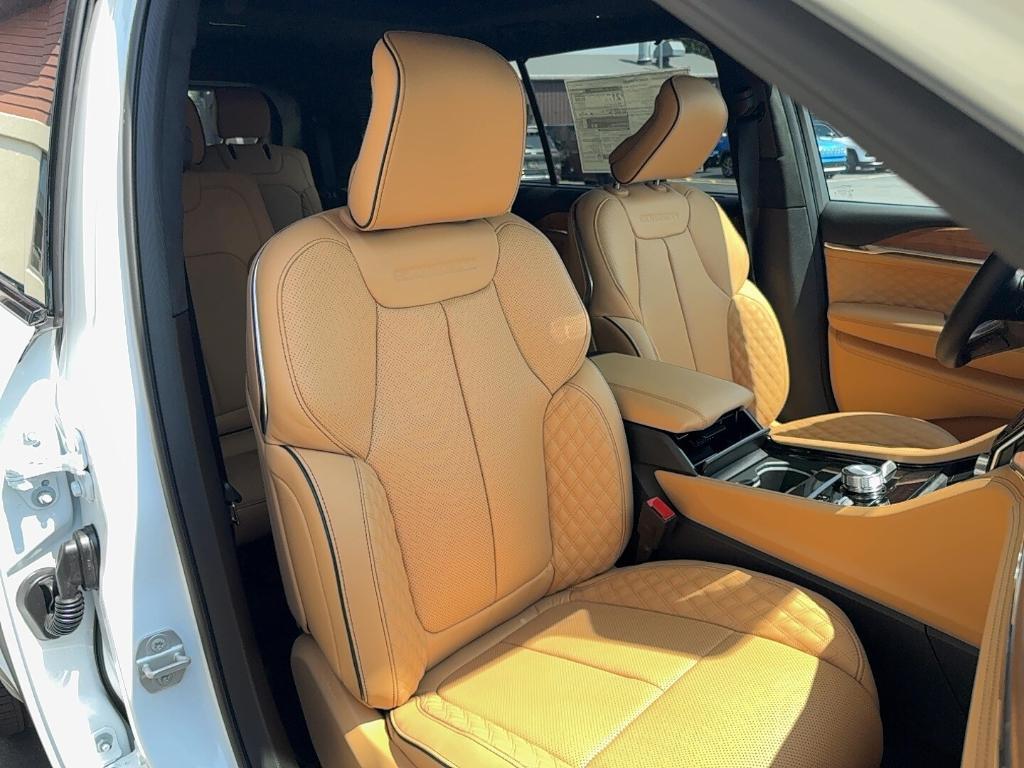 new 2025 Jeep Grand Cherokee L car, priced at $67,326