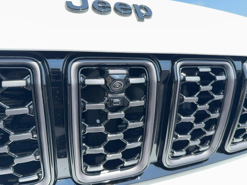 new 2025 Jeep Grand Cherokee L car, priced at $67,326