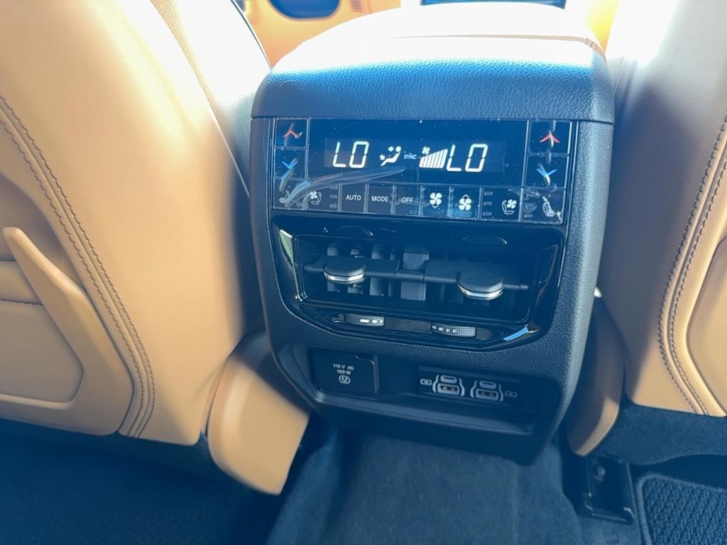 new 2025 Jeep Grand Cherokee L car, priced at $67,326