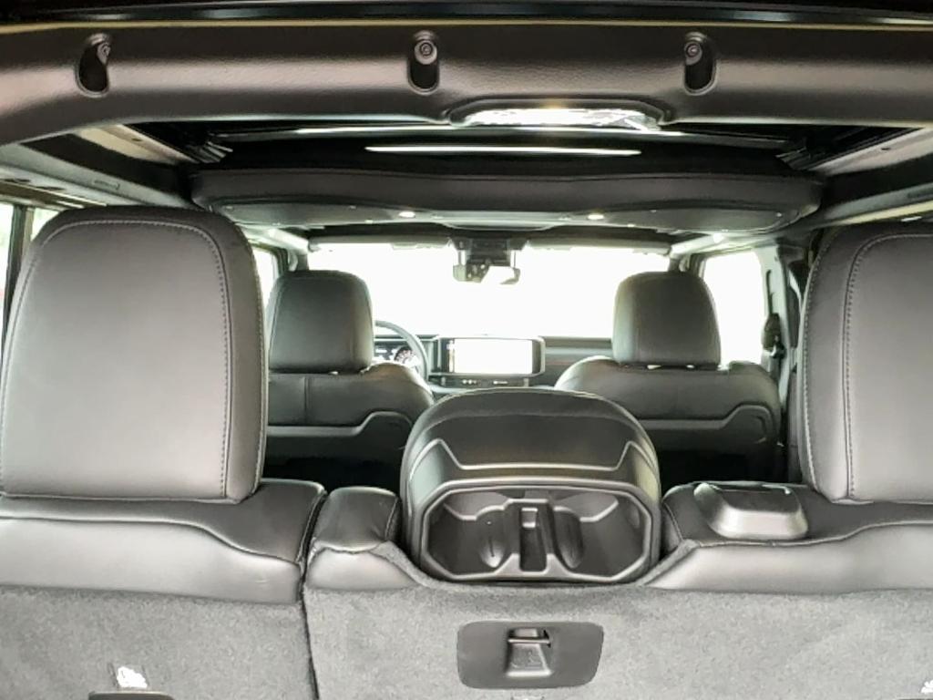 new 2025 Jeep Wrangler car, priced at $62,433