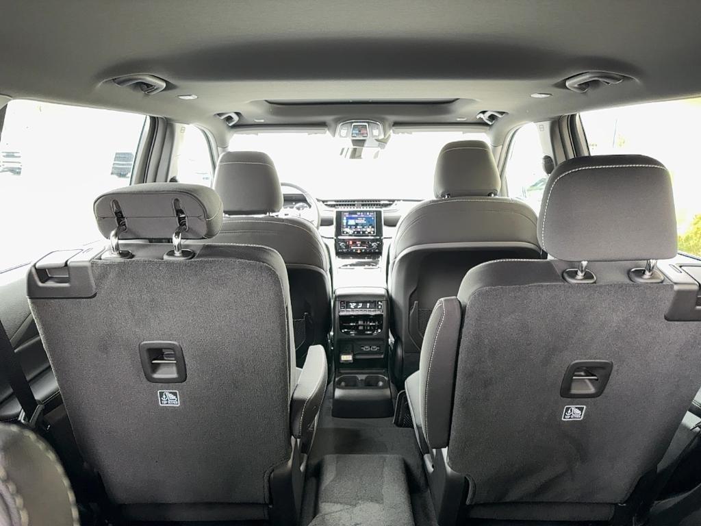 new 2025 Jeep Grand Cherokee L car, priced at $43,424
