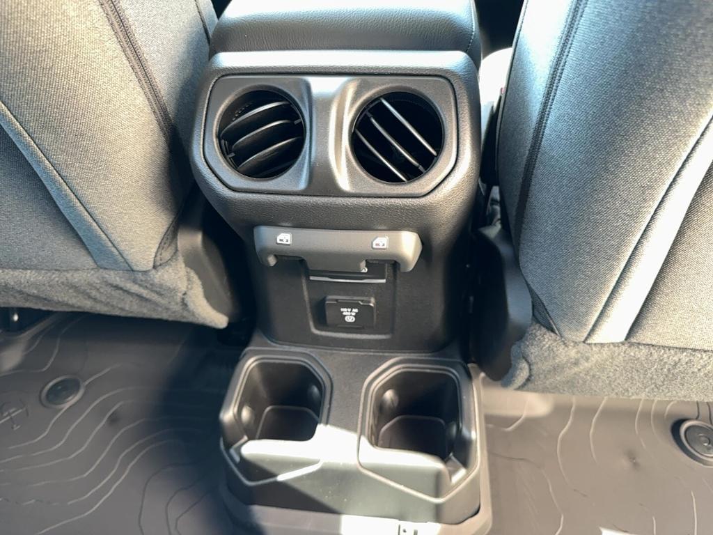 new 2025 Jeep Gladiator car, priced at $47,003
