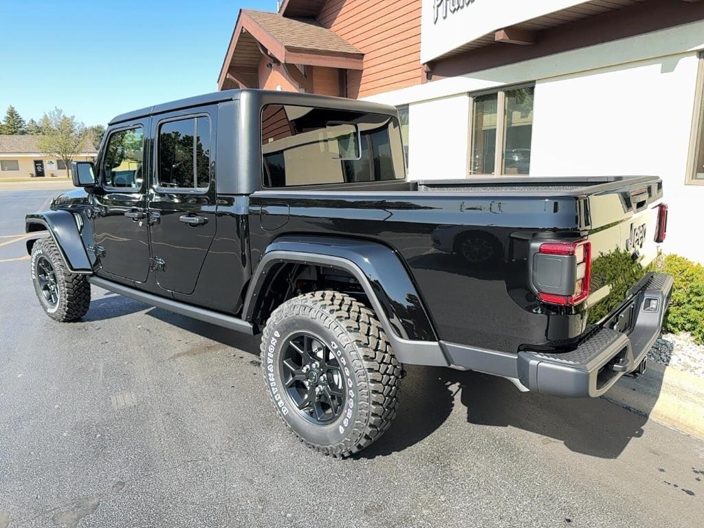 new 2025 Jeep Gladiator car, priced at $47,003
