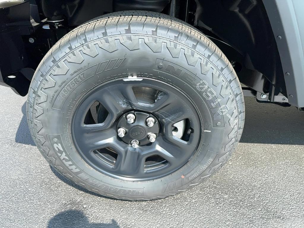 new 2025 Jeep Wrangler car, priced at $31,935