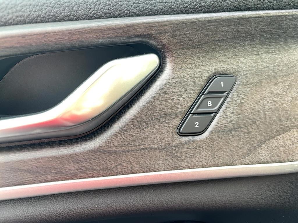new 2025 Jeep Grand Cherokee car, priced at $43,308