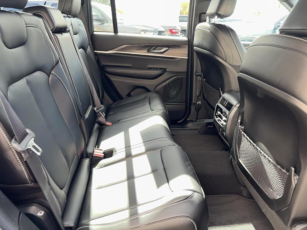 new 2025 Jeep Grand Cherokee car, priced at $43,308
