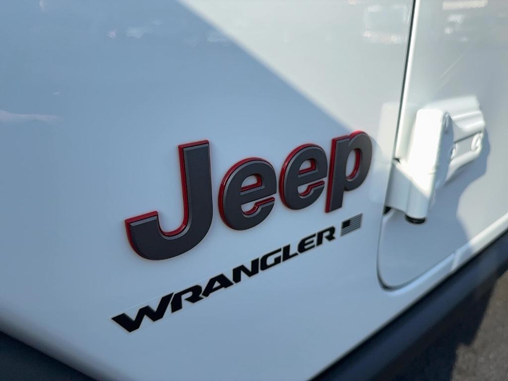 new 2025 Jeep Wrangler car, priced at $58,523