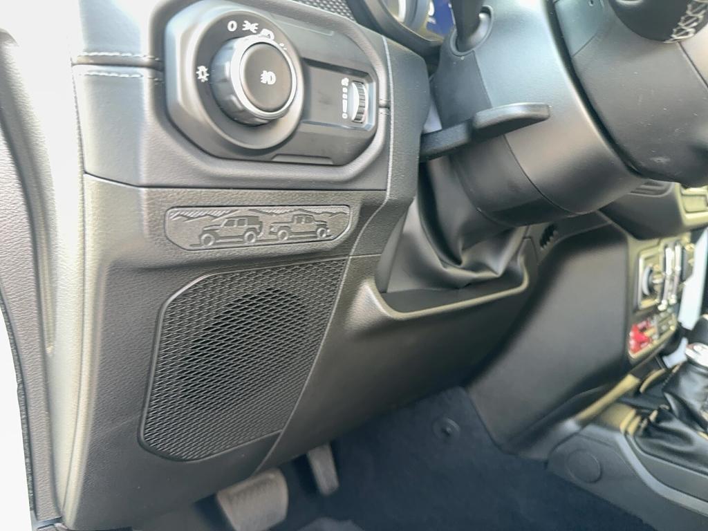 new 2025 Jeep Wrangler car, priced at $58,523
