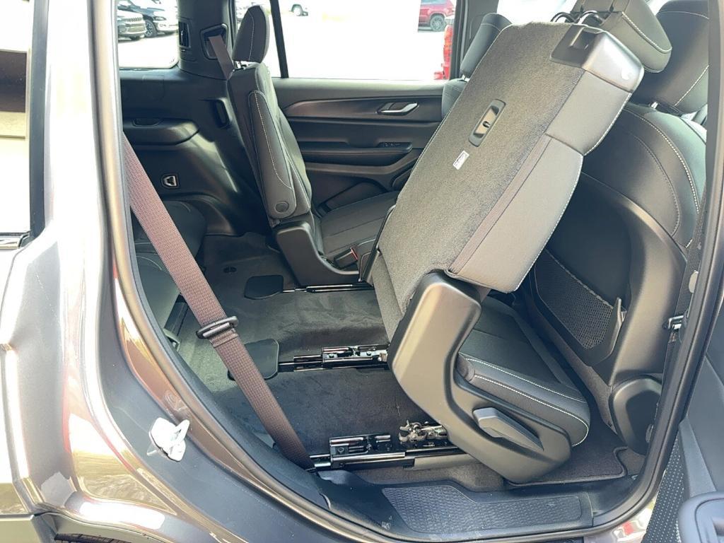 new 2025 Jeep Grand Cherokee L car, priced at $43,224