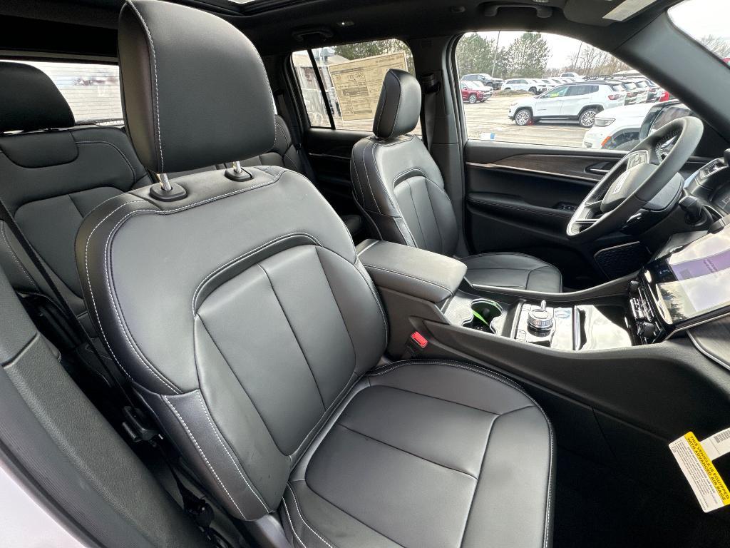 new 2025 Jeep Grand Cherokee 4xe car, priced at $53,616