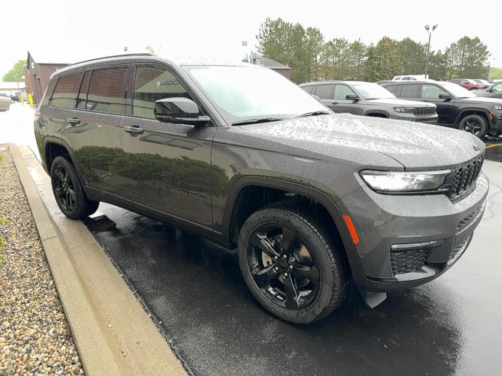 new 2025 Jeep Grand Cherokee L car, priced at $53,682