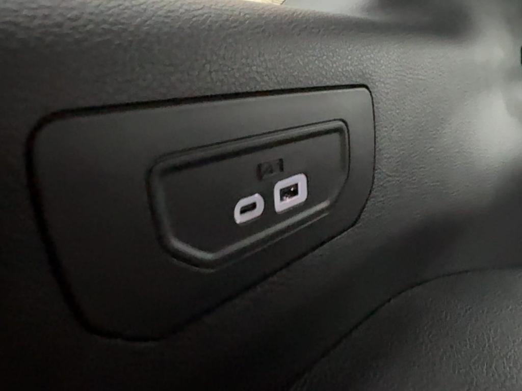 new 2025 Jeep Grand Cherokee L car, priced at $53,682