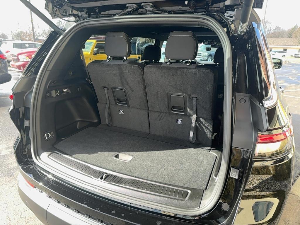 new 2025 Jeep Grand Cherokee L car, priced at $41,125