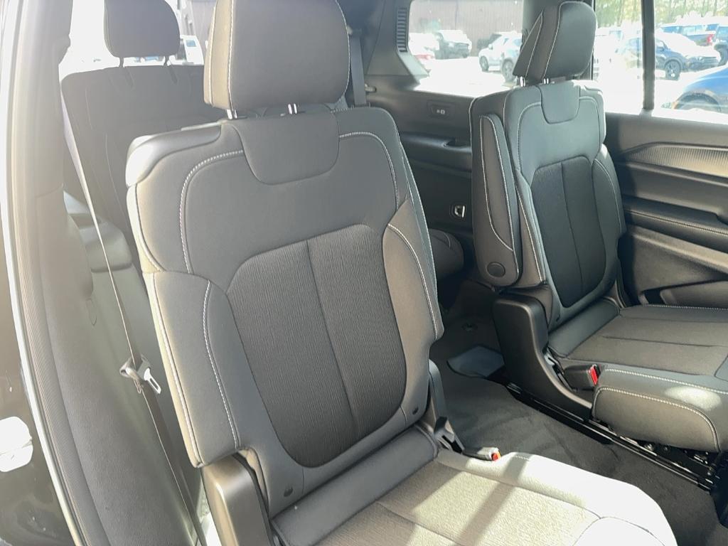 new 2025 Jeep Grand Cherokee L car, priced at $41,125