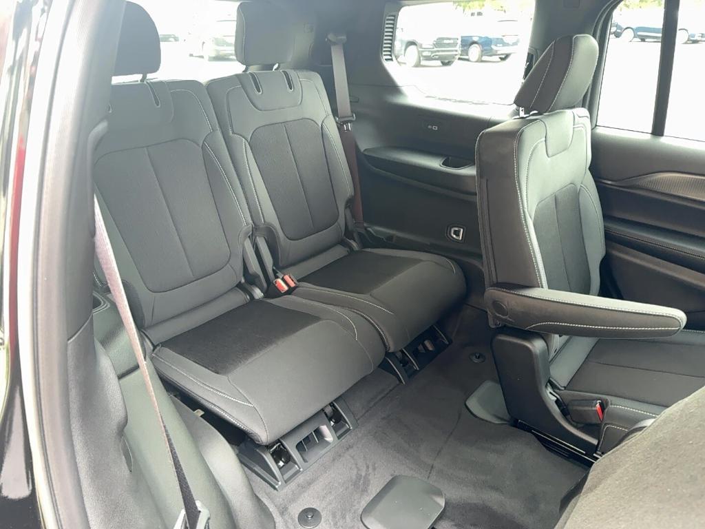new 2025 Jeep Grand Cherokee L car, priced at $43,424