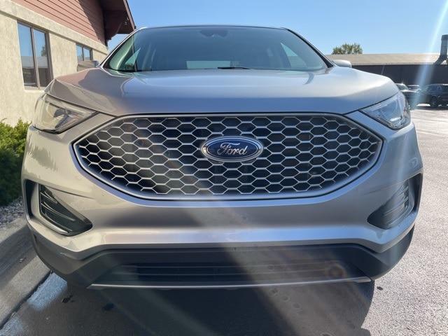 used 2024 Ford Edge car, priced at $22,750