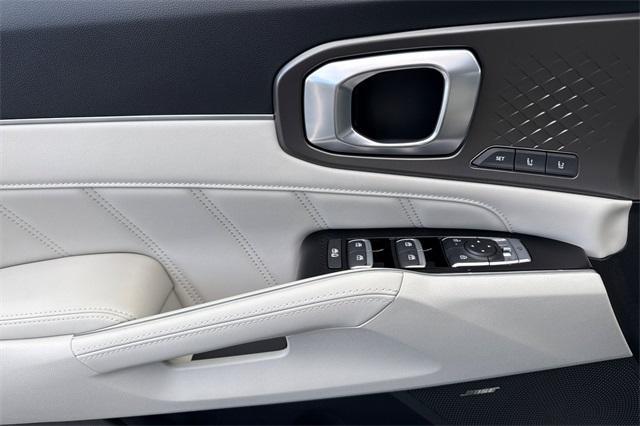 new 2026 Kia Sorento Plug-In Hybrid car, priced at $55,345