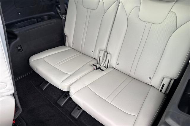 new 2026 Kia Sorento Plug-In Hybrid car, priced at $55,345