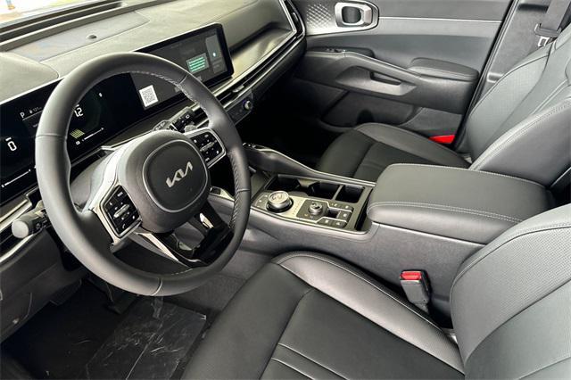 new 2025 Kia Sorento Hybrid car, priced at $42,885