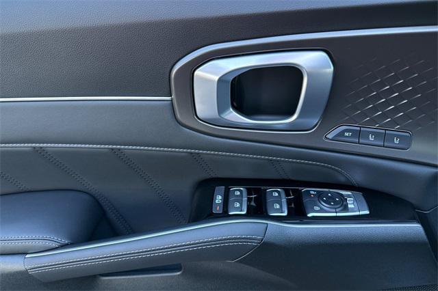 new 2026 Kia Sorento Hybrid car, priced at $49,045