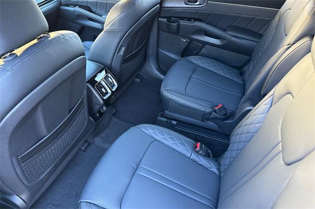 new 2026 Kia Sorento Hybrid car, priced at $49,045