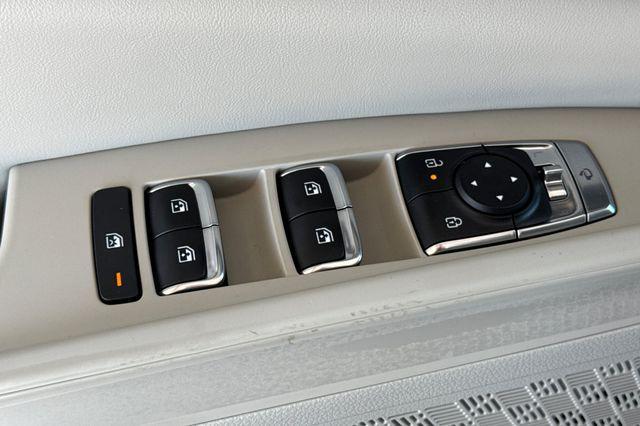 used 2025 Kia Carnival Hybrid car, priced at $52,240