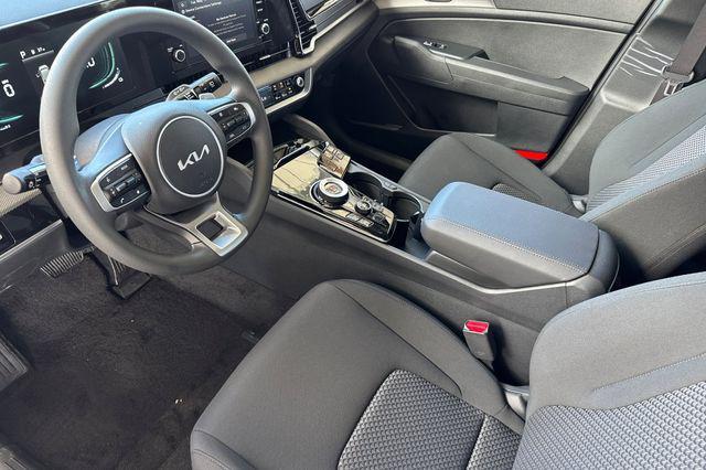 new 2025 Kia Sportage Hybrid car, priced at $30,580
