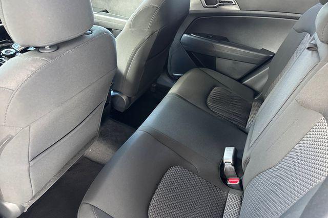 new 2025 Kia Sportage Hybrid car, priced at $30,580