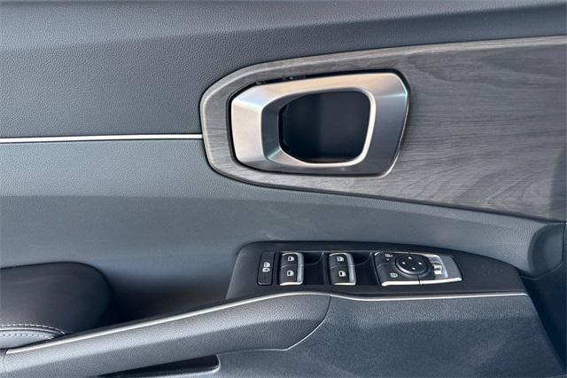 new 2026 Kia Sorento car, priced at $44,035