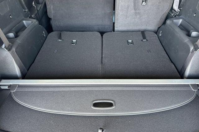 new 2025 Kia Sorento car, priced at $39,555