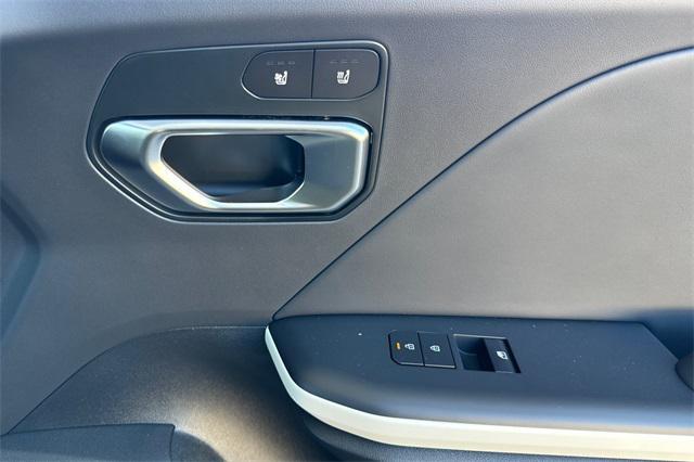 new 2025 Kia K4 car, priced at $28,385