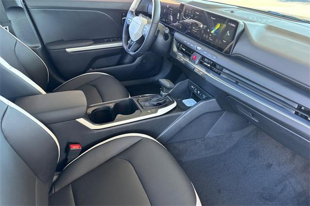 new 2025 Kia K4 car, priced at $28,385