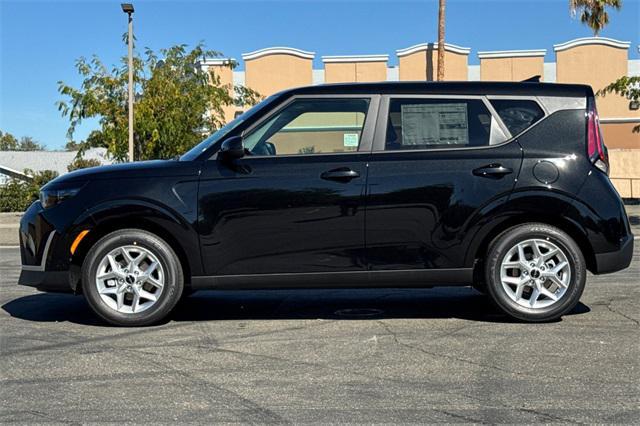new 2025 Kia Soul car, priced at $23,030