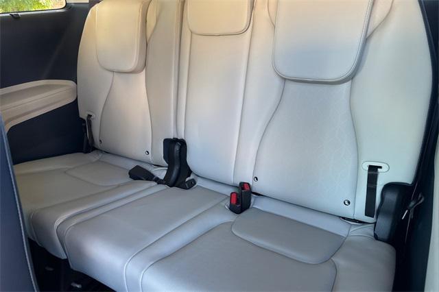 new 2026 Kia Carnival Hybrid car, priced at $50,795