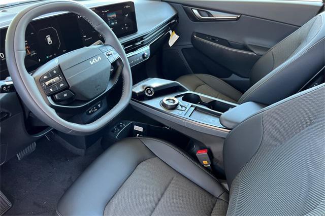 new 2025 Kia EV6 car, priced at $48,040