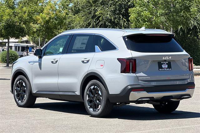 new 2025 Kia Sorento car, priced at $38,325
