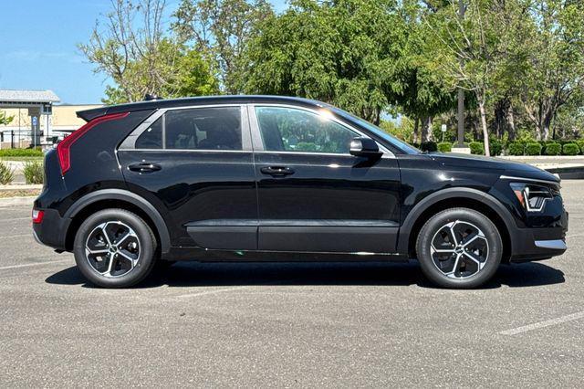 new 2025 Kia Niro car, priced at $29,055
