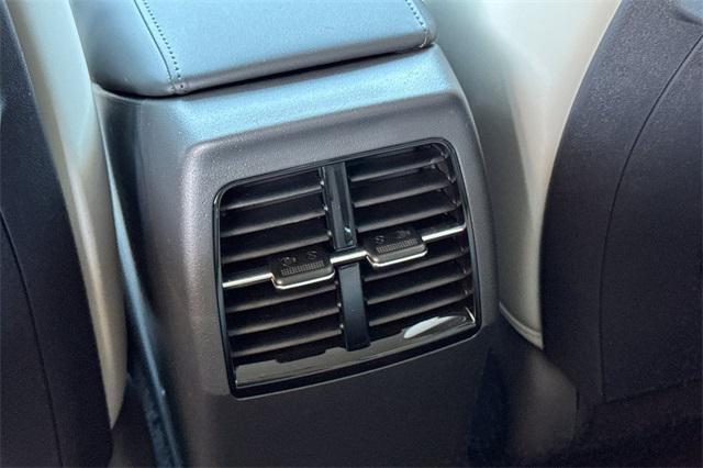 new 2025 Kia Niro car, priced at $32,385