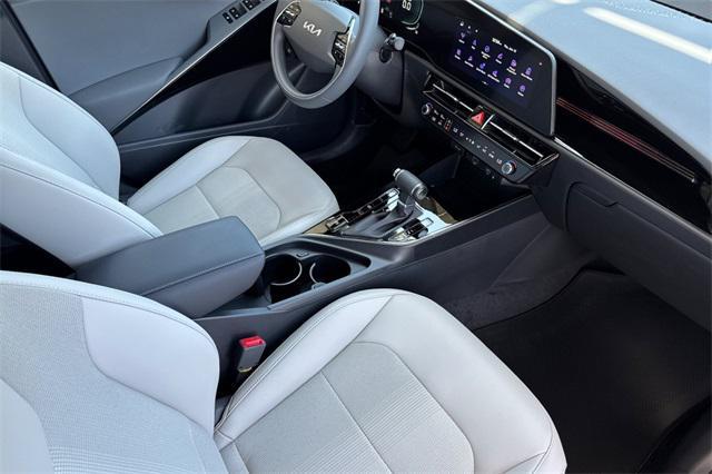 new 2025 Kia Niro car, priced at $32,385